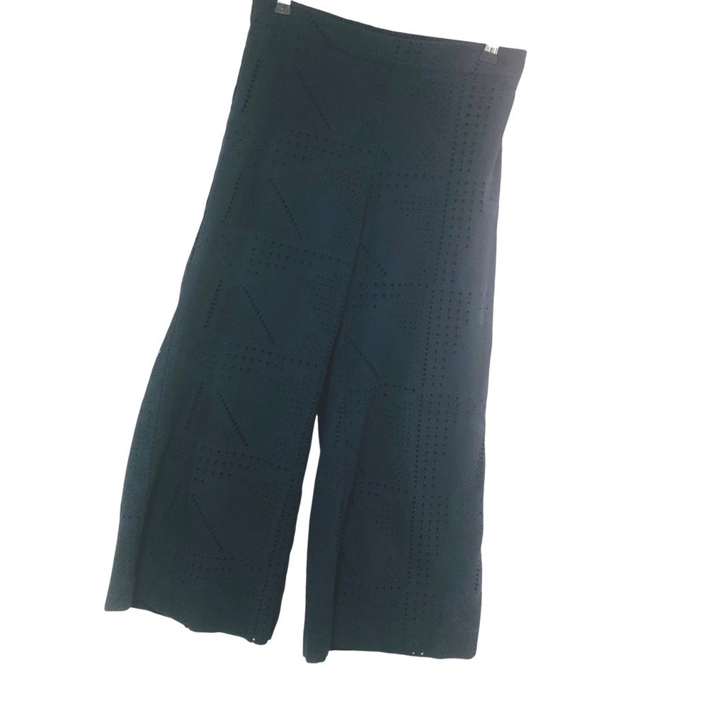 Chico's 0 Navy Wide Leg Eyelet Crop Pants Boho Nautical Minimalist Vaca Womens 4